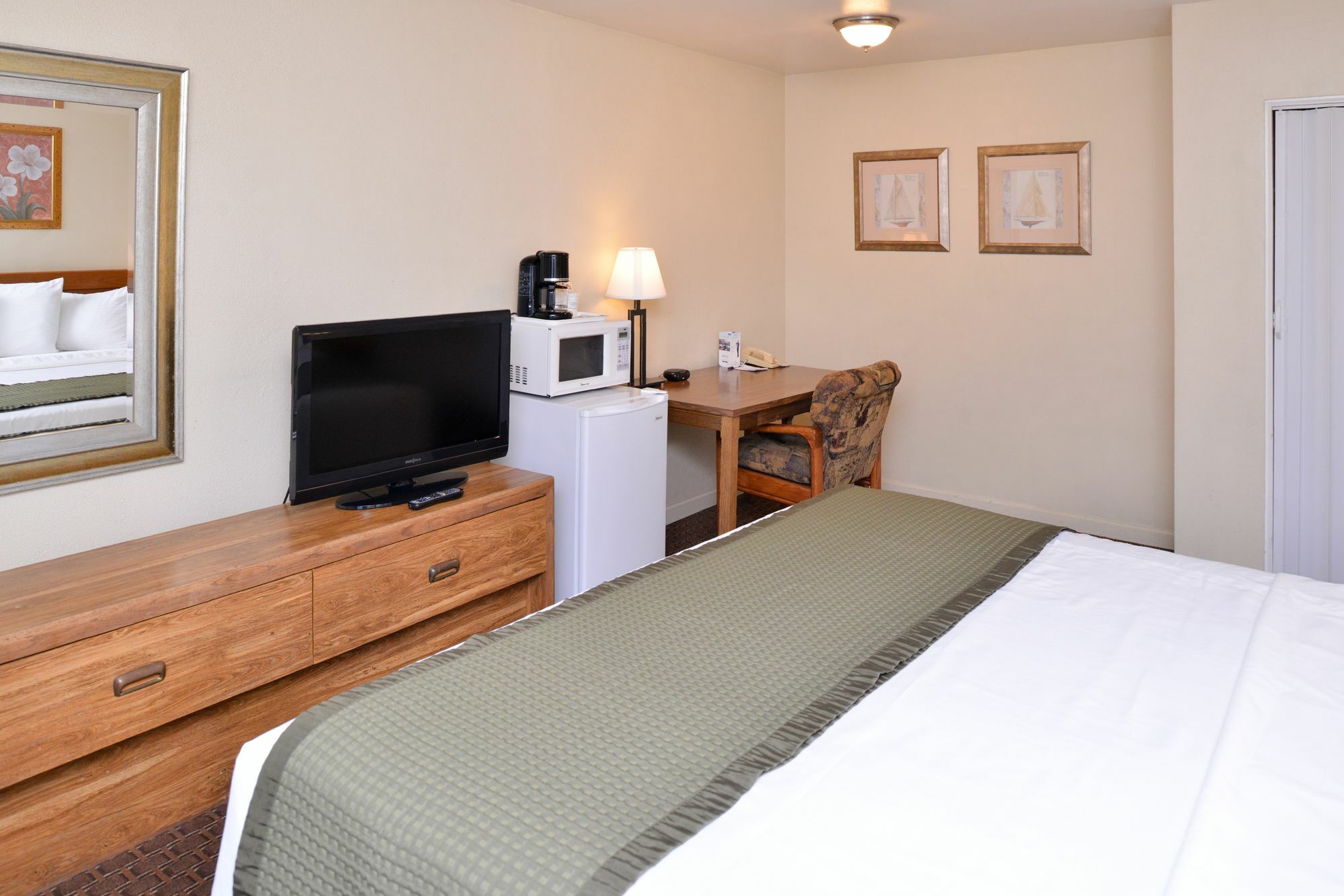 Travelodge By Wyndham Eugene Downtown/University Of Oregon Εξωτερικό φωτογραφία