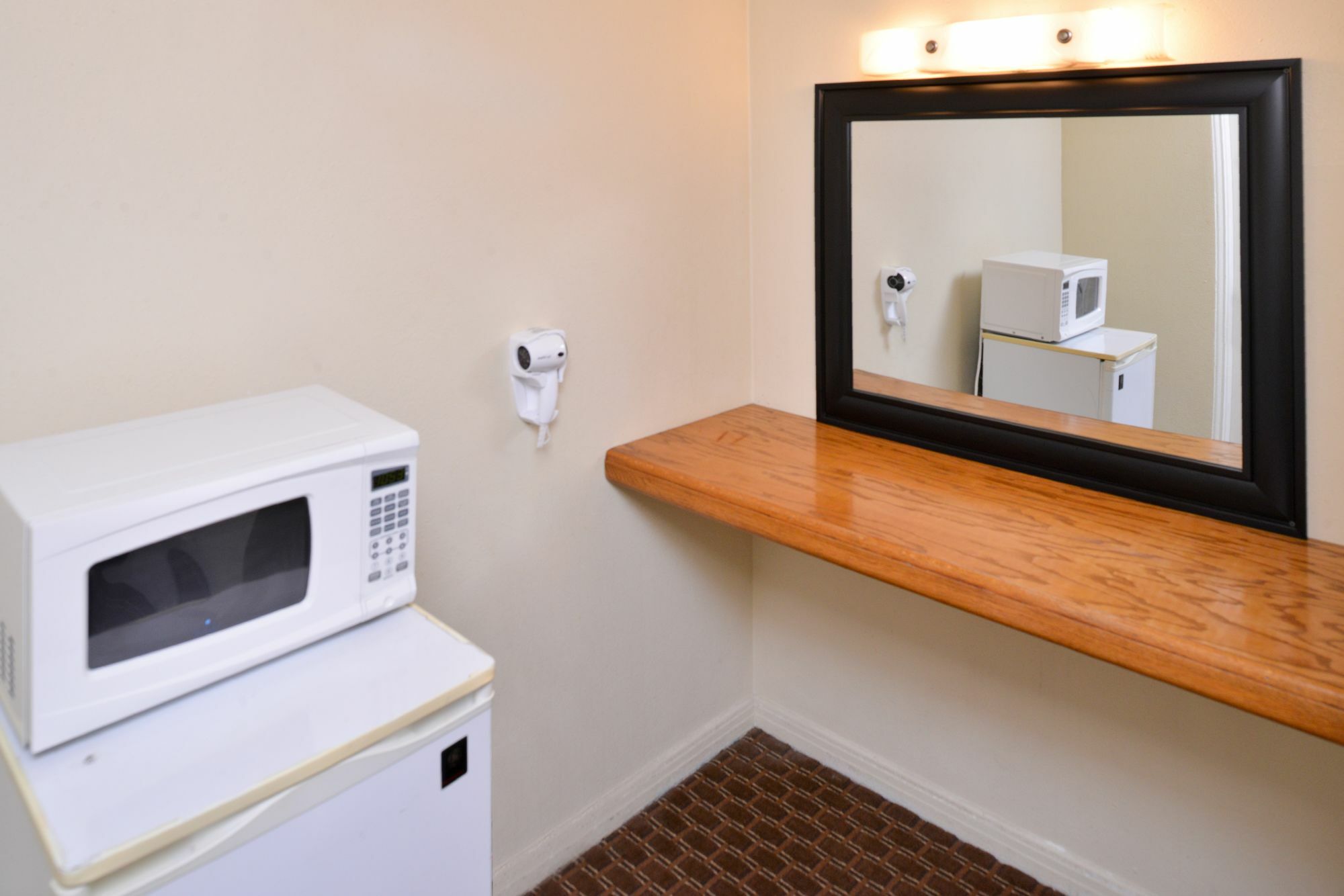 Travelodge By Wyndham Eugene Downtown/University Of Oregon Εξωτερικό φωτογραφία
